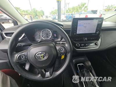 2022 Toyota Corolla LE Sedan - zdjęcie 10 z 26 - miniatura