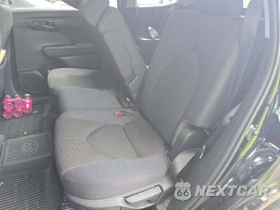 2022 Toyota Highlander LE - zdjęcie 13 z 35 - miniatura