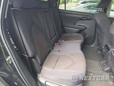 2022 Toyota Highlander LE - zdjęcie 17 z 35 - miniatura