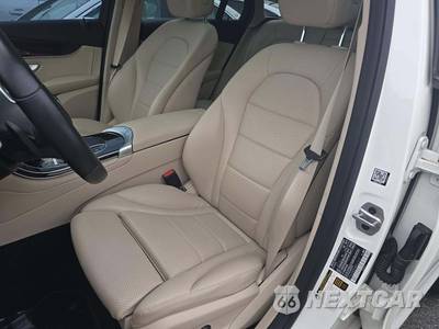 2021 Mercedes-Benz GLC 300 4MATIC - zdjęcie 6 z 22 - miniatura