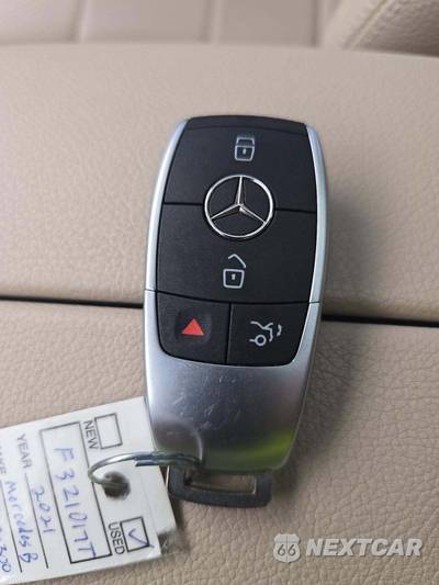 2021 Mercedes-Benz GLC 300 4MATIC - zdjęcie 8 z 22 - miniatura