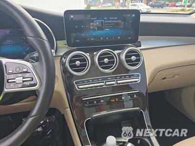 2021 Mercedes-Benz GLC 300 4MATIC - zdjęcie 10 z 22 - miniatura