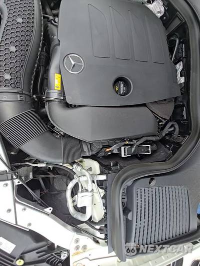 2021 Mercedes-Benz GLC 300 4MATIC - zdjęcie 21 z 22 - miniatura