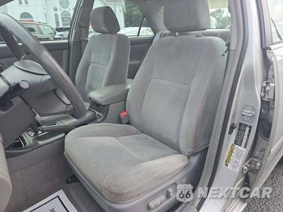 2004 Toyota Camry SE - zdjęcie 6 z 30 - miniatura