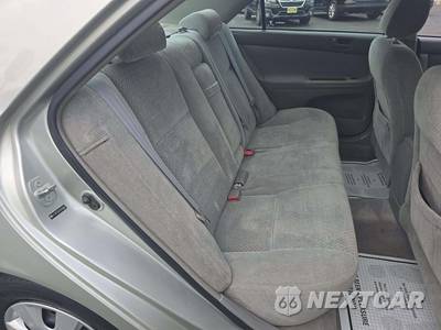 2004 Toyota Camry SE - zdjęcie 16 z 30 - miniatura