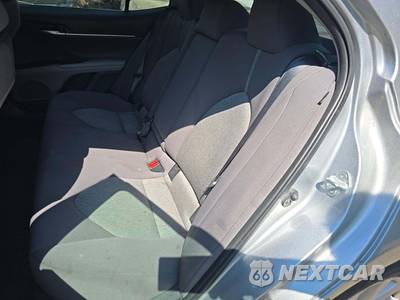 2023 Toyota Camry LE - zdjęcie 13 z 32 - miniatura