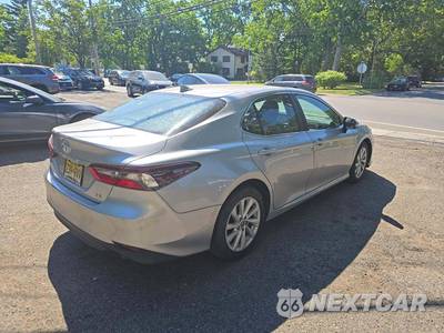 2023 Toyota Camry LE - zdjęcie 3 z 32 - miniatura
