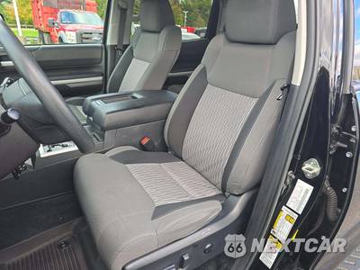 2017 Toyota Tundra SR5 Crew Cab Short Bed - zdjęcie 6 z 21 - miniatura
