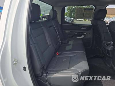 2024 Toyota Tundra Hybrid Limited Crew Cab Short Bed - zdjęcie 16 z 24 - miniatura