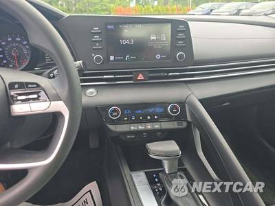 2023 Hyundai Elantra SEL - zdjęcie 7 z 25 - miniatura