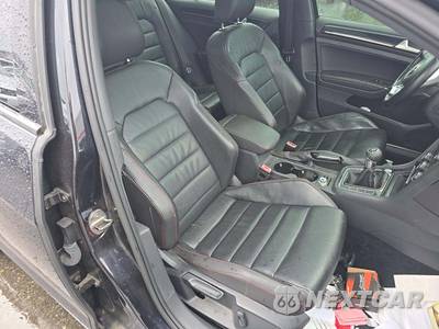 2015 Volkswagen Golf GTI SE Hatchback - zdjęcie 18 z 24 - miniatura