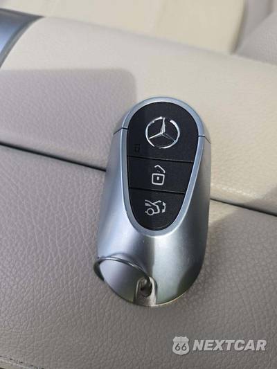 2023 Mercedes-Benz C 300 4MATIC Sedan - zdjęcie 8 z 24 - miniatura