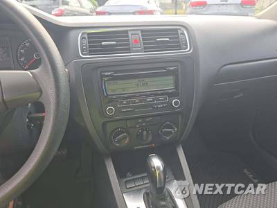 2011 Volkswagen Jetta Sedan - zdjęcie 10 z 36 - miniatura