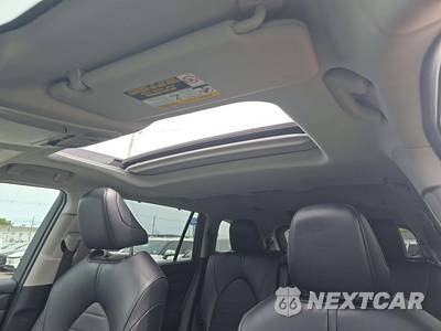 2022 Toyota Highlander XLE - zdjęcie 8 z 19 - miniatura