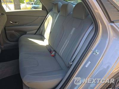 2021 Hyundai Elantra SEL - zdjęcie 13 z 22 - miniatura