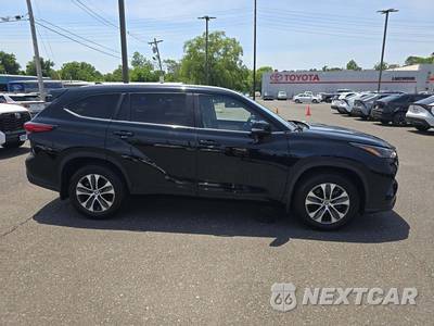 2023 Toyota Highlander XLE - zdjęcie 4 z 27 - miniatura