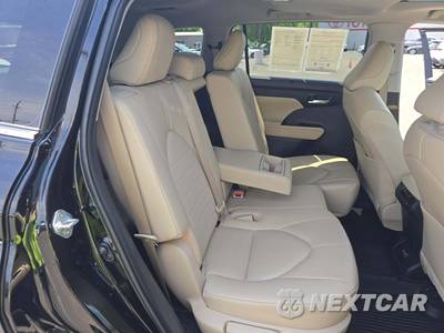 2023 Toyota Highlander XLE - zdjęcie 17 z 27 - miniatura