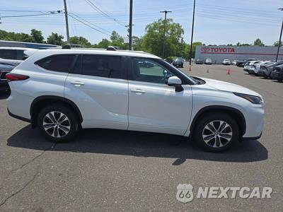 2023 Toyota Highlander XLE - zdjęcie 4 z 23 - miniatura