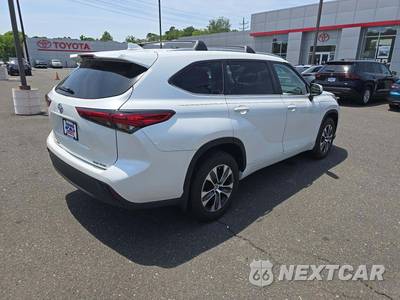 2023 Toyota Highlander XLE - zdjęcie 3 z 23 - miniatura