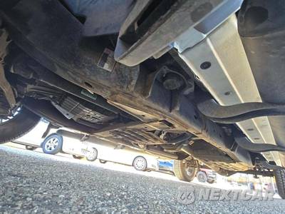 2005 Nissan TITAN LE Crew Cab Short Bed - zdjęcie 4 z 33 - miniatura