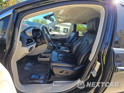 2024 Chrysler Pacifica Hybrid Select 121.6" WB - zdjęcie 3 z 21 - miniatura