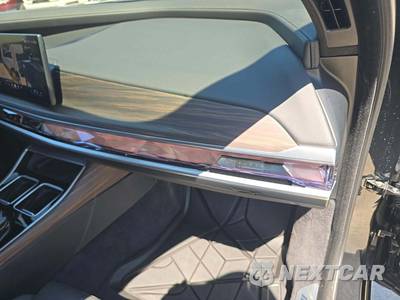 2023 BMW 7 Series Sedan 760i xDrive - zdjęcie 16 z 21 - miniatura