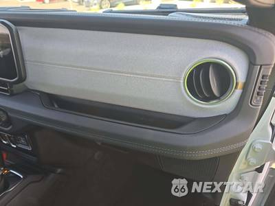 2026 Jeep Wrangler 4 Door Sahara - zdjęcie 16 z 20 - miniatura