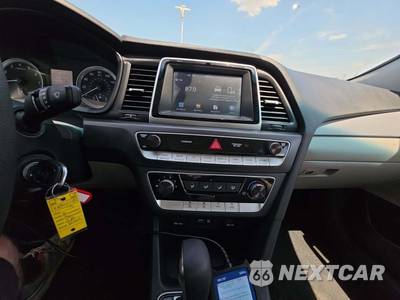 2019 Hyundai Sonata SE - zdjęcie 10 z 24 - miniatura