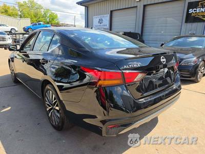 2026 Nissan Altima SV - zdjęcie 2 z 20 - miniatura