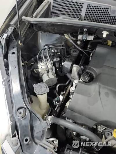 2016 Toyota Sienna XLE 8-Passenger 119.3" WB - zdjęcie 23 z 23 - miniatura