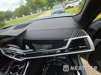 2025 BMW X7 M60i - zdjęcie 20 z 22 - miniatura