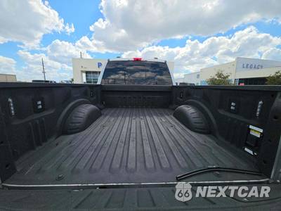 2024 Ford Super Duty F-250 Lariat Crew Cab Medium Bed - zdjęcie 14 z 21 - miniatura