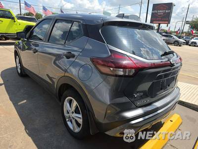 2022 Nissan Kicks S - zdjęcie 2 z 23 - miniatura