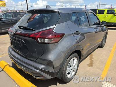 2022 Nissan Kicks S - zdjęcie 3 z 23 - miniatura