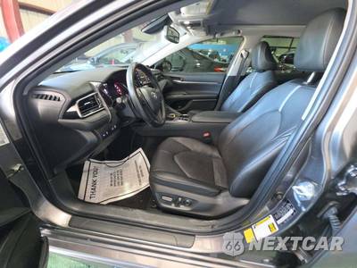 2021 Toyota Camry XSE - zdjęcie 6 z 21 - miniatura