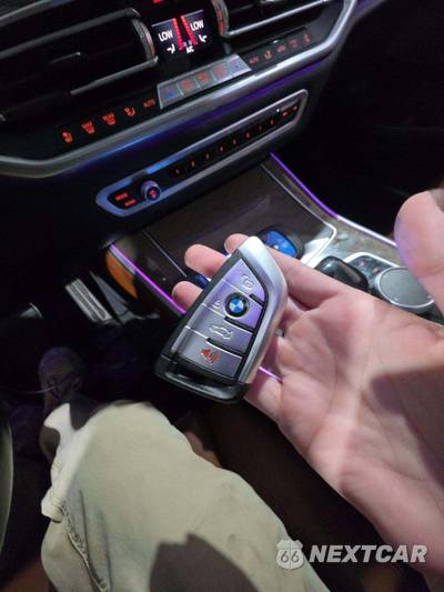 2021 BMW X5 Sports Activity Vehicle M50i - zdjęcie 8 z 21 - miniatura