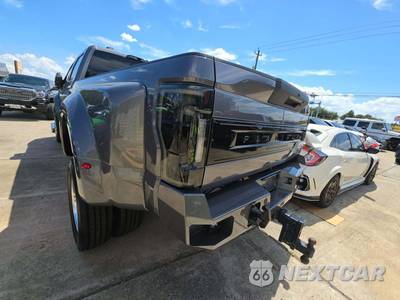 2022 Ford Super Duty F-450 Platinum Crew Cab Long Bed DRW - zdjęcie 2 z 22 - miniatura