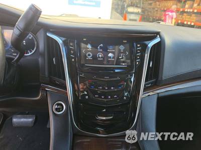 2017 Cadillac Escalade Luxury 1SB - zdjęcie 10 z 28 - miniatura