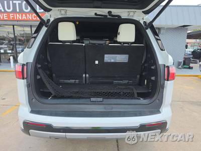2024 Toyota Sequoia Capstone - zdjęcie 15 z 24 - miniatura