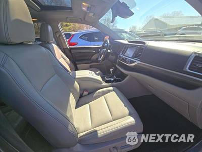 2018 Toyota Highlander Limited - zdjęcie 19 z 26 - miniatura