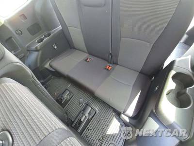 2025 Toyota Highlander LE - zdjęcie 14 z 25 - miniatura