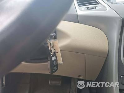 2016 Hyundai Elantra SE Sedan - zdjęcie 8 z 31 - miniatura