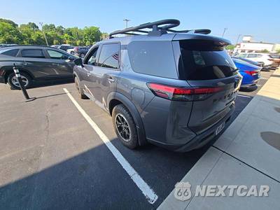 2023 Nissan Pathfinder Rock Creek - zdjęcie 2 z 24 - miniatura