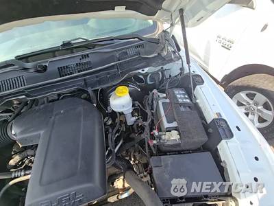 2022 Ram 1500 Classic SLT Crew Cab Short Bed - zdjęcie 24 z 26 - miniatura