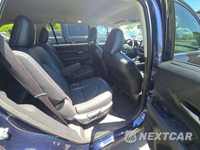 2024 Toyota Grand Highlander XLE - zdjęcie 17 z 24 - miniatura