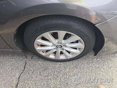 2018 Toyota Camry LE - zdjęcie 29 z 33 - miniatura