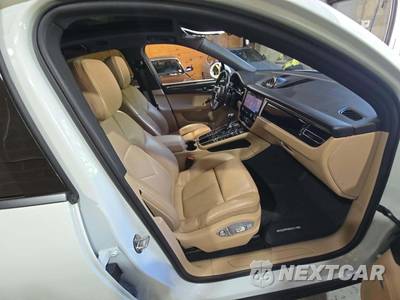 2020 Porsche Macan - zdjęcie 18 z 24 - miniatura
