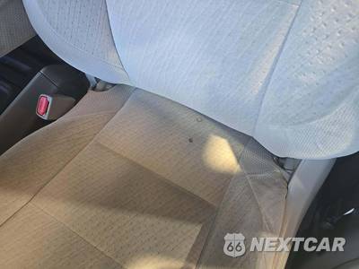 2015 Toyota Sienna LE 8-Passenger 119.3" WB - zdjęcie 22 z 28 - miniatura