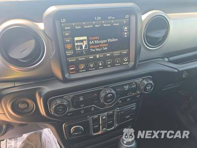 2021 Jeep Wrangler Unlimited 80th Anniversary - zdjęcie 10 z 24 - miniatura