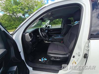 2023 Toyota Tundra SR Crew Cab Short Bed - zdjęcie 6 z 23 - miniatura